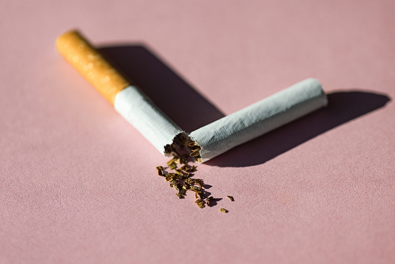 Interdiction de fumer dans les lieux publics