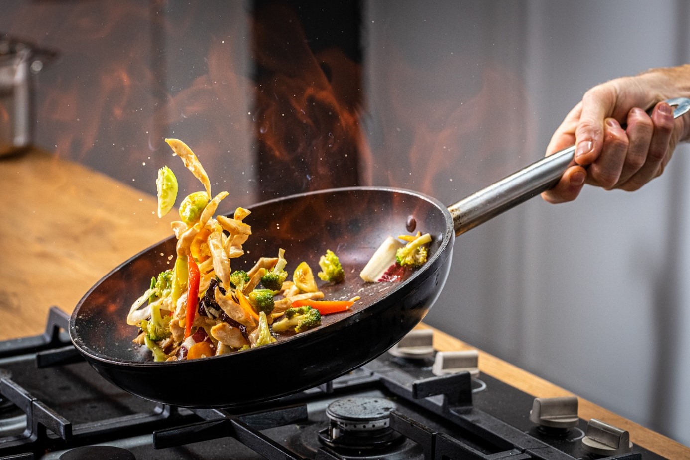 Etude Poêles de cuisson  Institut national de la consommation