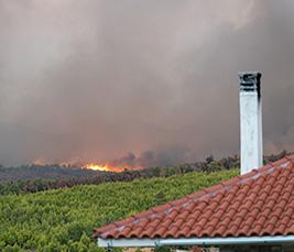 Incendies sur votre lieu de vacances : comment vous faire indemniser ?