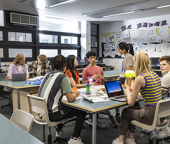 Éducation aux médias et citoyenneté numérique : ce que dit le dernier rapport de l’Arcom