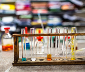 Vous voulez savoir si un produit comporte des substances chimiques dites "extrêmement préoccupantes" ?